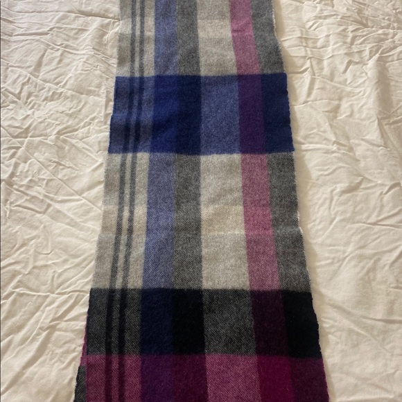 Nordstrom Cashmere Scarf in Purple, Gray, Blue and Black Scarf - Picture 7 of 8